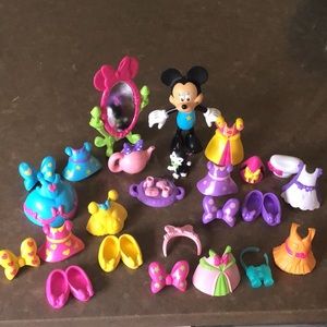 Minnie Mouse Bowtique Dress Up Minnie mirror chef hat princess tea set kitten